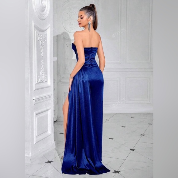 Women's Strapless Elegant Formal Evening Prom Gown, For Wedding Guest - Picture 2 of 11